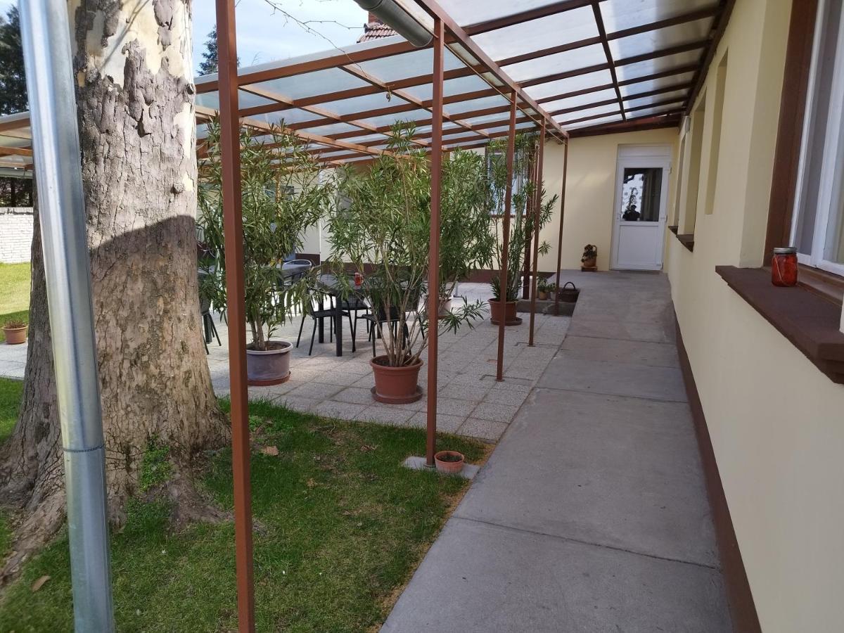 Tazlar Tartos Szegfu Vendeghaz, Maganszallas מראה חיצוני תמונה