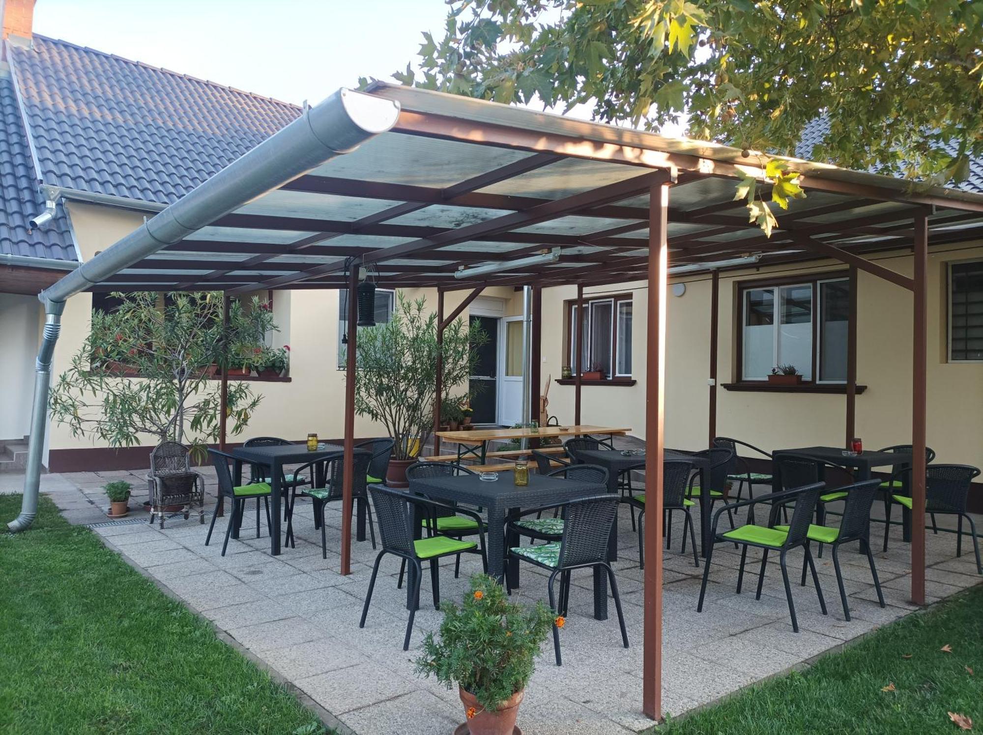 Tazlar Tartos Szegfu Vendeghaz, Maganszallas מראה חיצוני תמונה